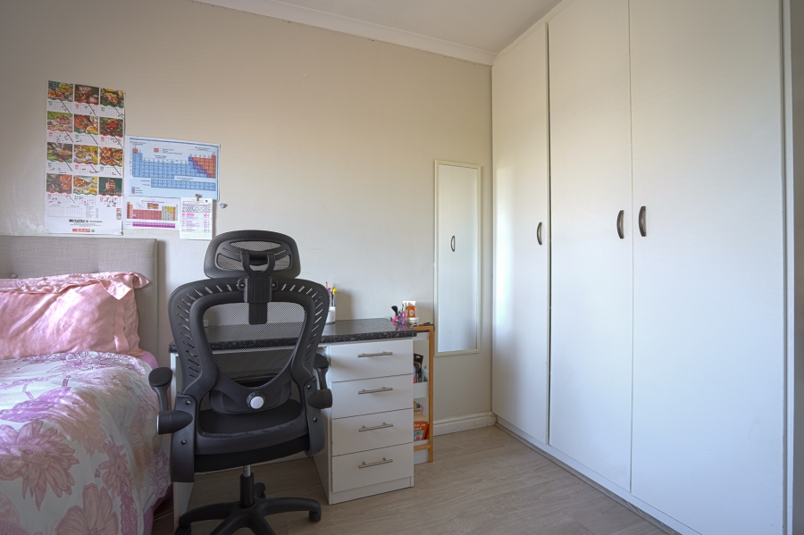 2 Bedroom Property for Sale in West Beach Western Cape